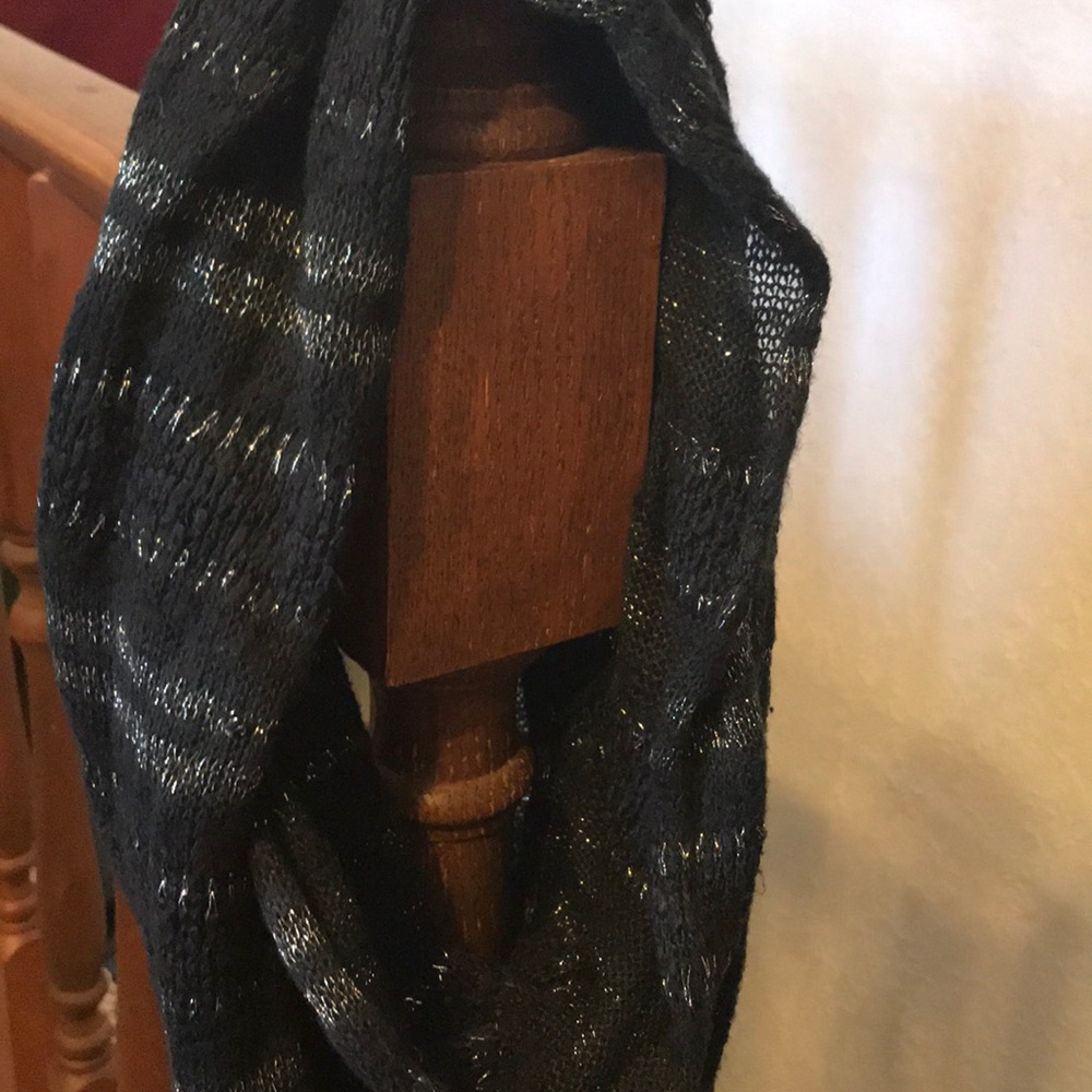 Infinity scarf